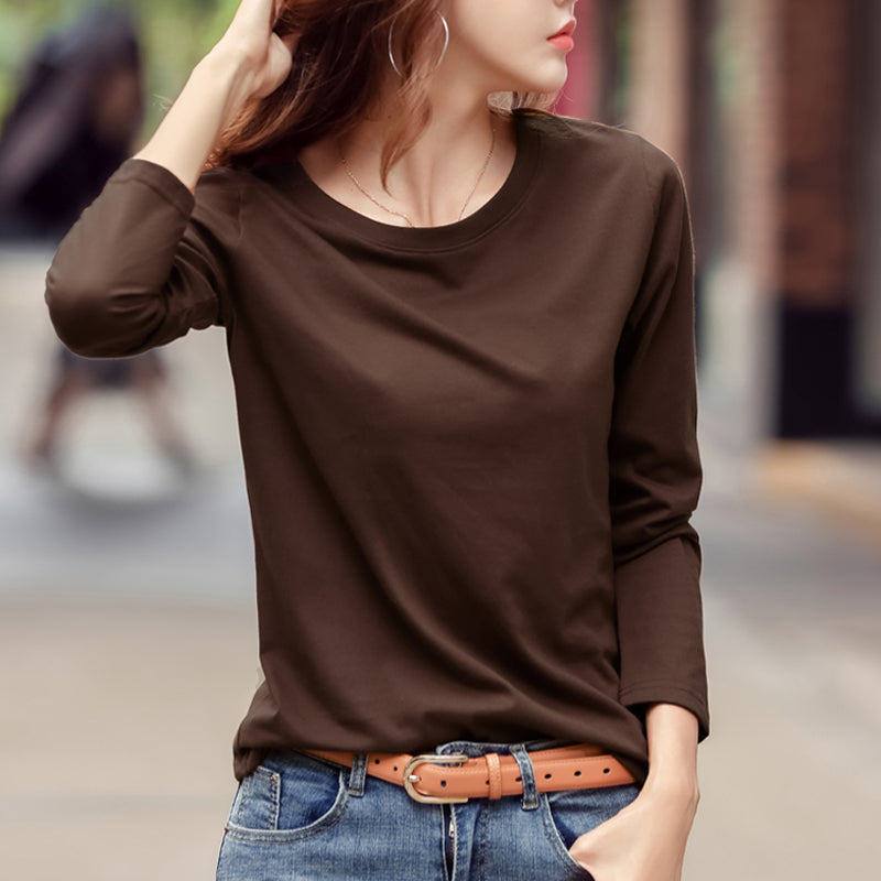 long-sleeved T-shirt